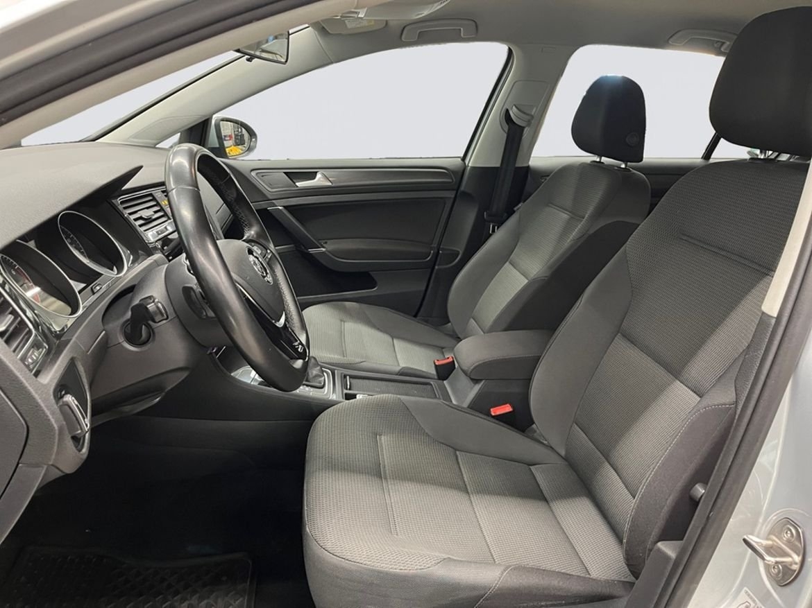 Volkswagen Golf 1.0 TSI 2018, bild 7/10
