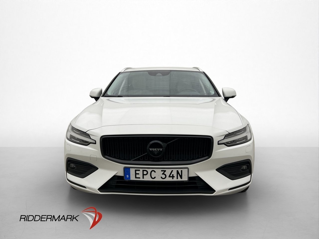 Volvo V60 2019, photo 2/38
