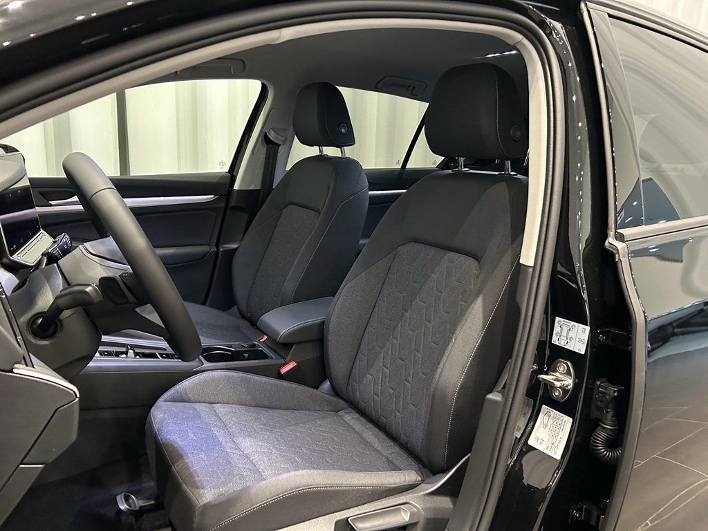 Volkswagen Golf VIII Life eTSI 150hk DSG 2026, bild 6/10