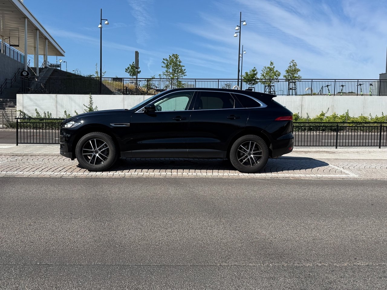 Jaguar F-Pace 20d AWD Prestige Drag 2017, kuva 6/10