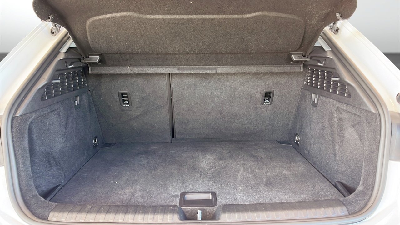 Audi A3 2024, photo 7/15