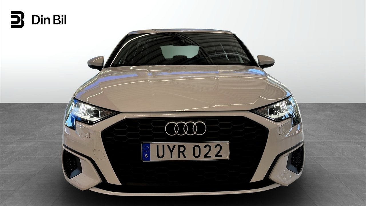 Audi A3 2024, photo 4/15