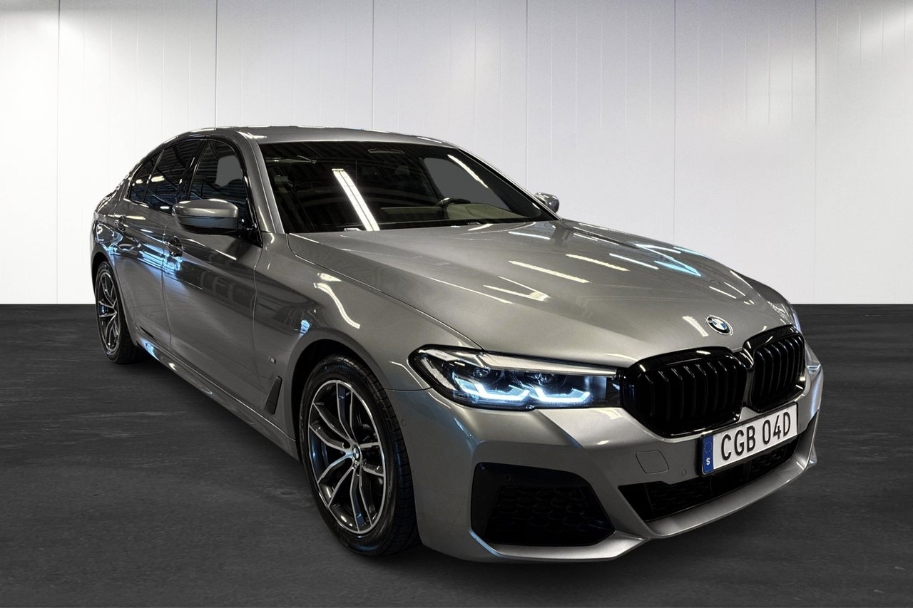 BMW 520 xDrive Steptronic 2023, bild 2/26