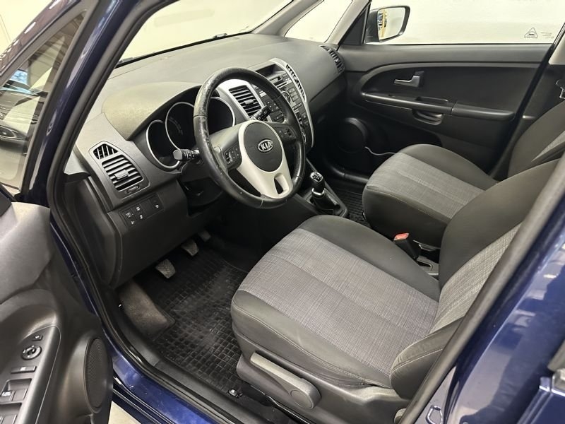 Kia Venga 1,4 Crdi Manuell Komfort 90 Hk 2010, bild 8/8