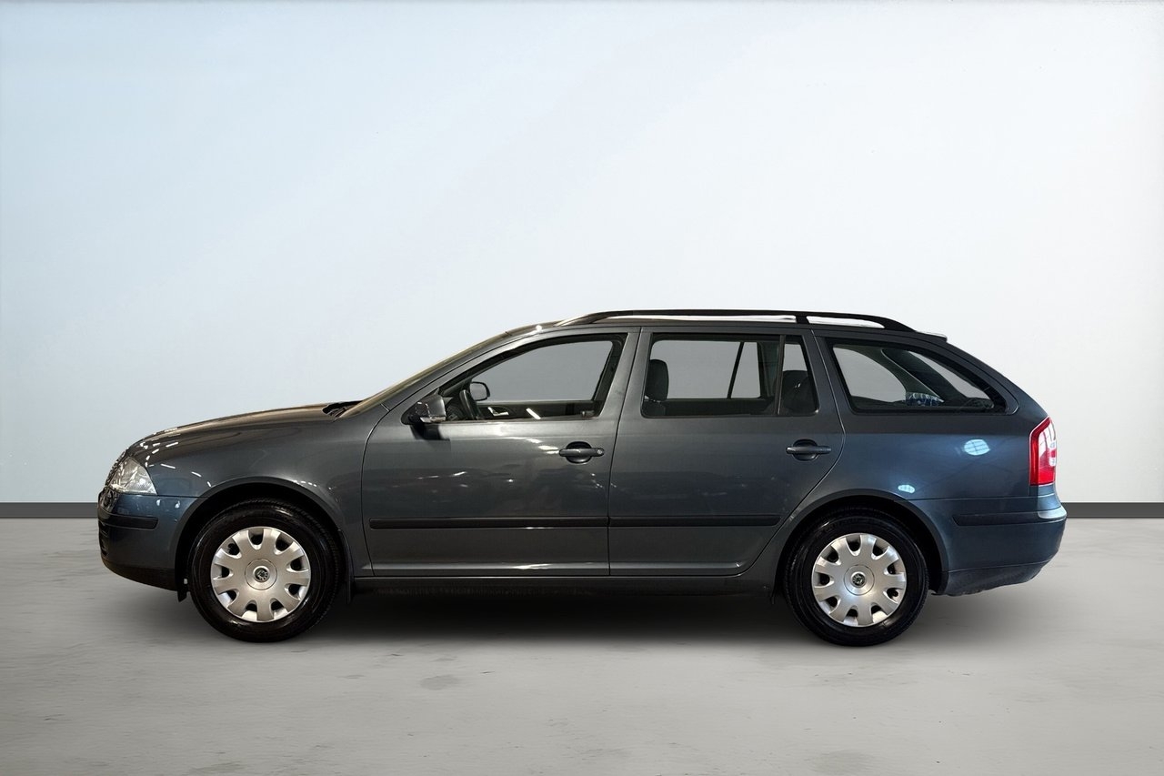 Skoda Octavia Kombi 1.6 MPI 2005, bild 2/10