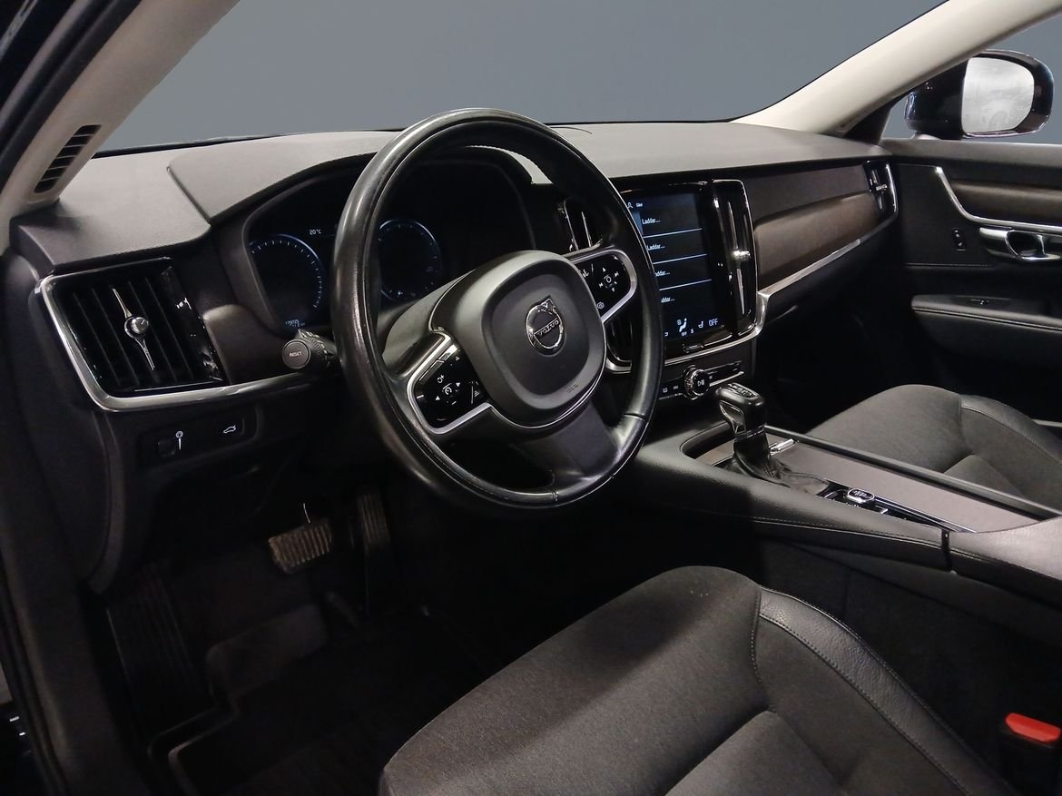 Volvo V90 Cross Country 2019, photo 4/13