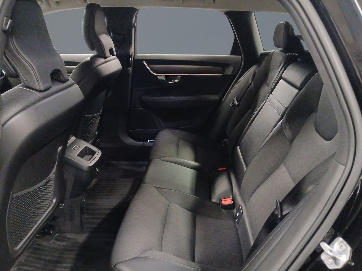 Volvo V90 Cross Country 2019, photo 7/13