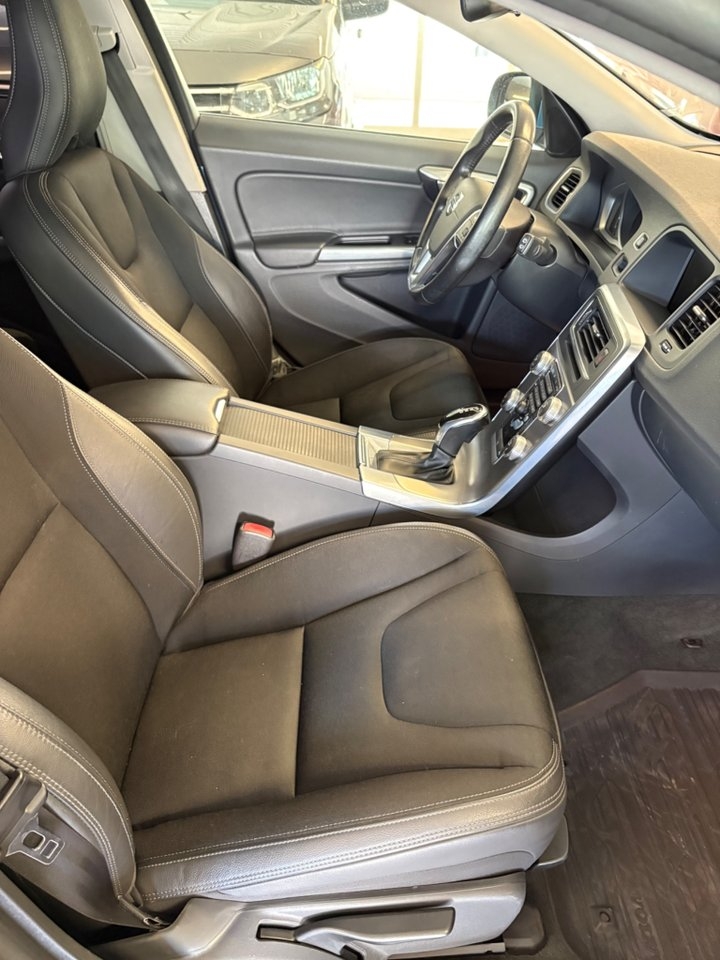 Volvo V60 2015, bild 4/9