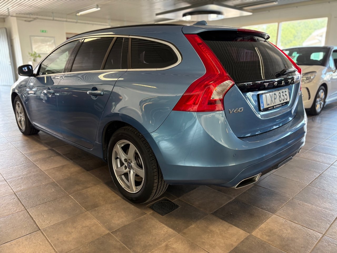Volvo V60 2015, bild 2/9