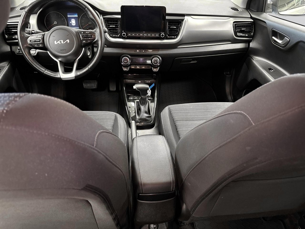 Kia Stonic 1.0 T-GDI DCT Advance 2024, photo 7/12