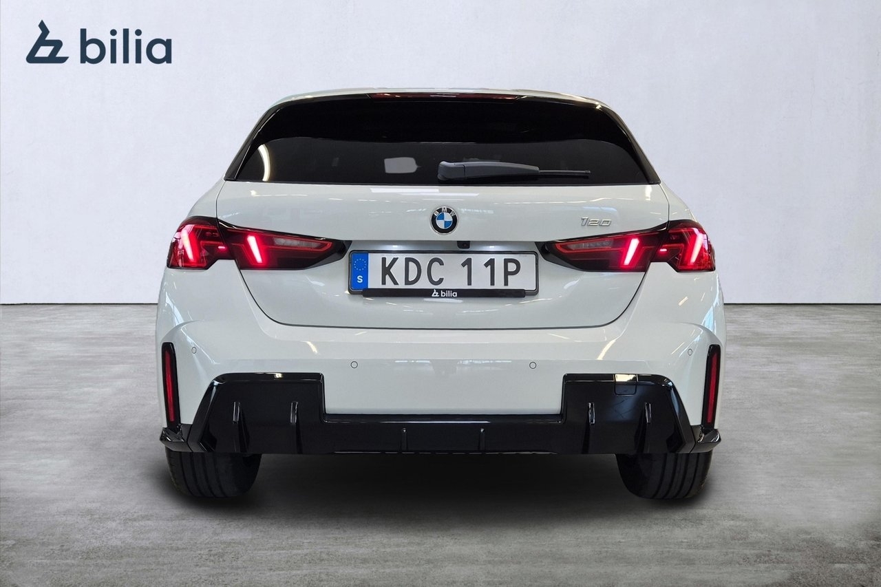 BMW 120 M Sport 2026, bild 2/10