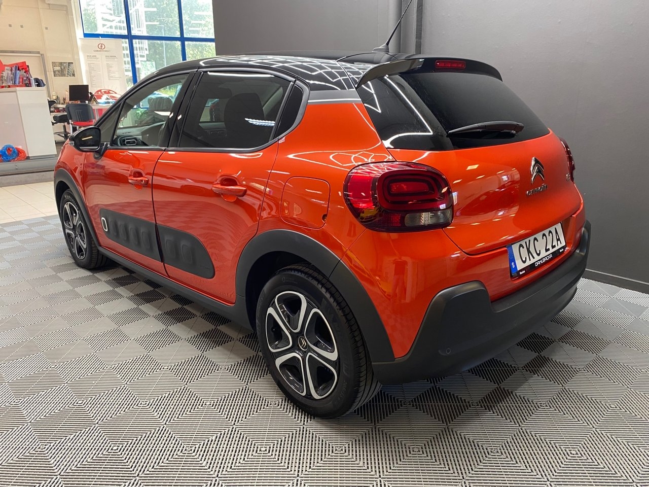 Citroen C3 1.2 PureTech 110hk Automat 2020, bild 3/9
