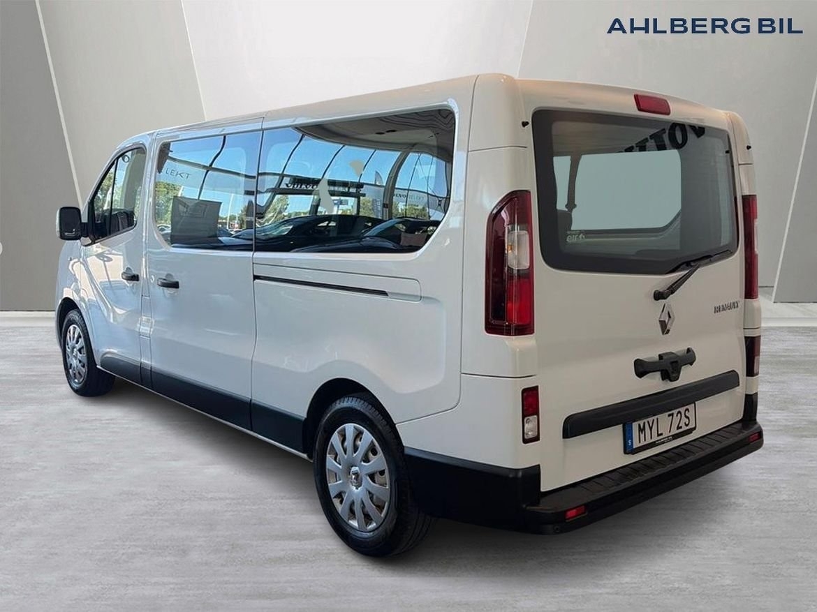 Renault Trafic 2020, photo 3/18