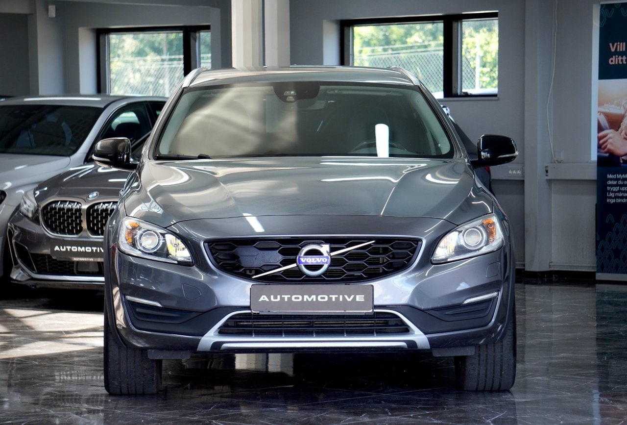 Volvo V60 Cross Country 2017, bild 2/20