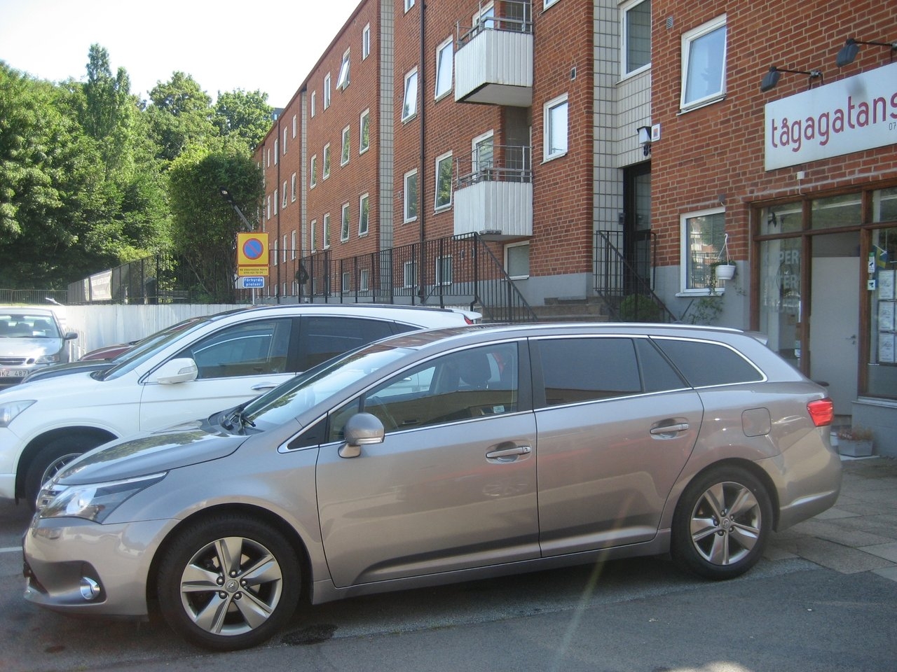 Toyota Avensis Kombi 2.0 D-4D Edition 2015, bild 3/20
