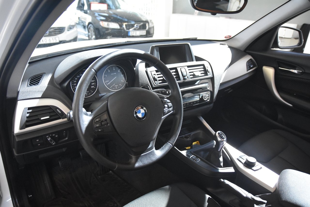 BMW 116 2016, kuva 7/10
