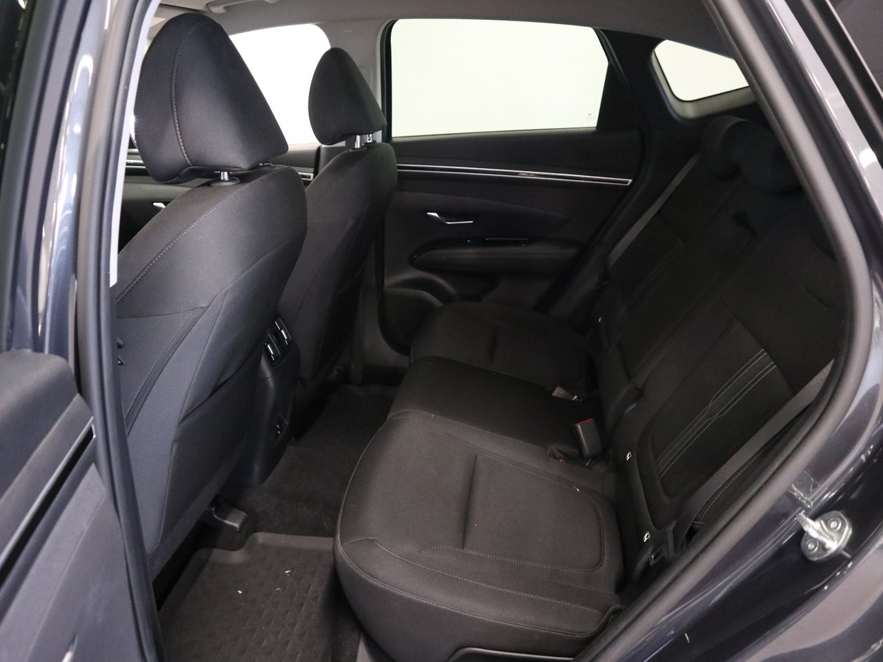 Hyundai Tucson 1.6 T-GDI AUT Essential 2023, bild 6/6