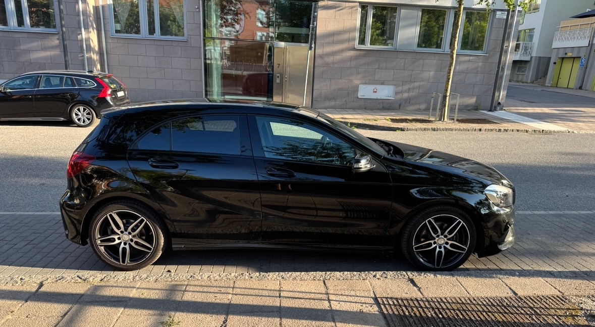 Mercedes-Benz A 180 d Manuell 2016, bild 4/10