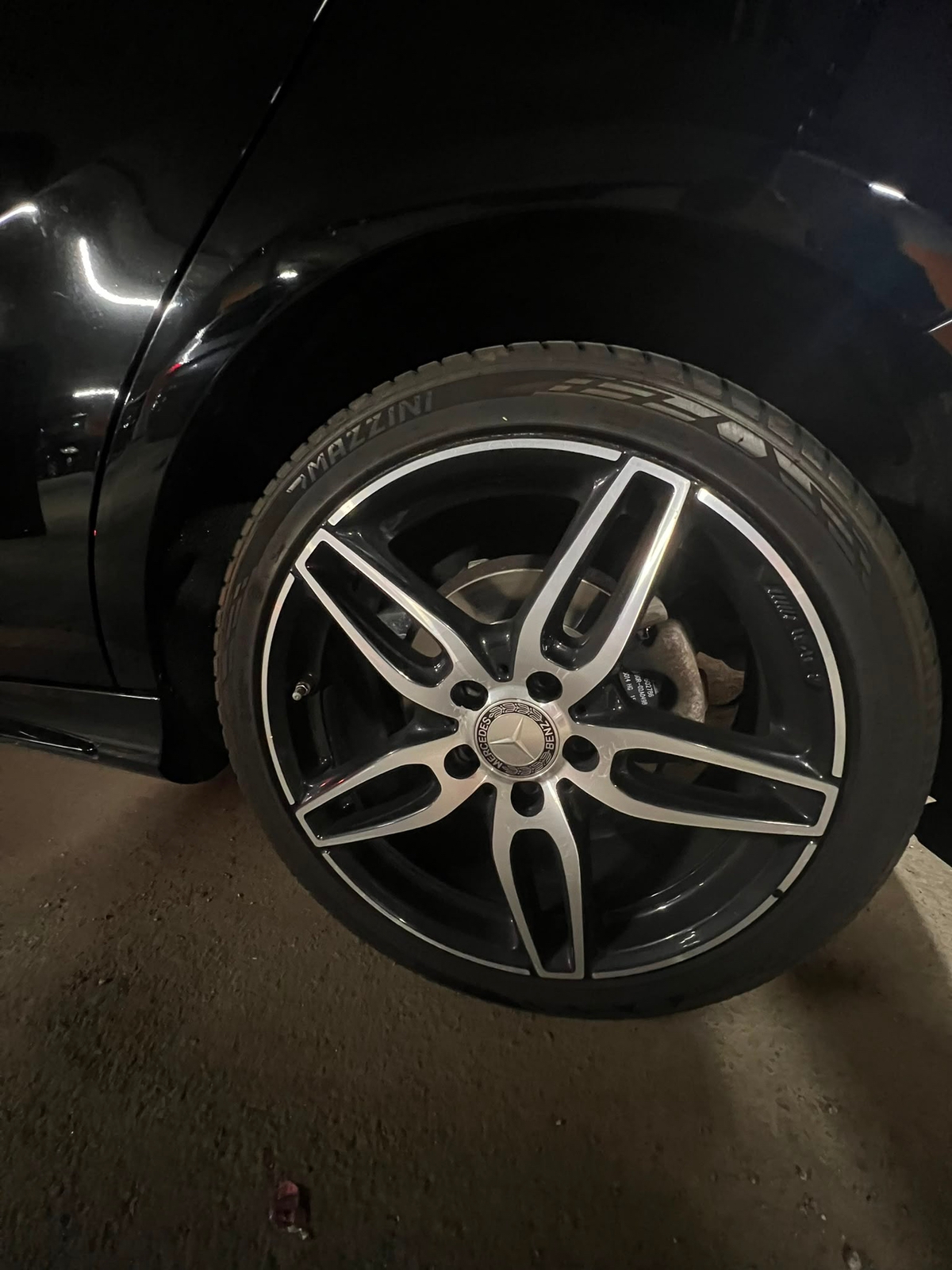 Mercedes-Benz A 180 d Manuell 2016, bild 2/10