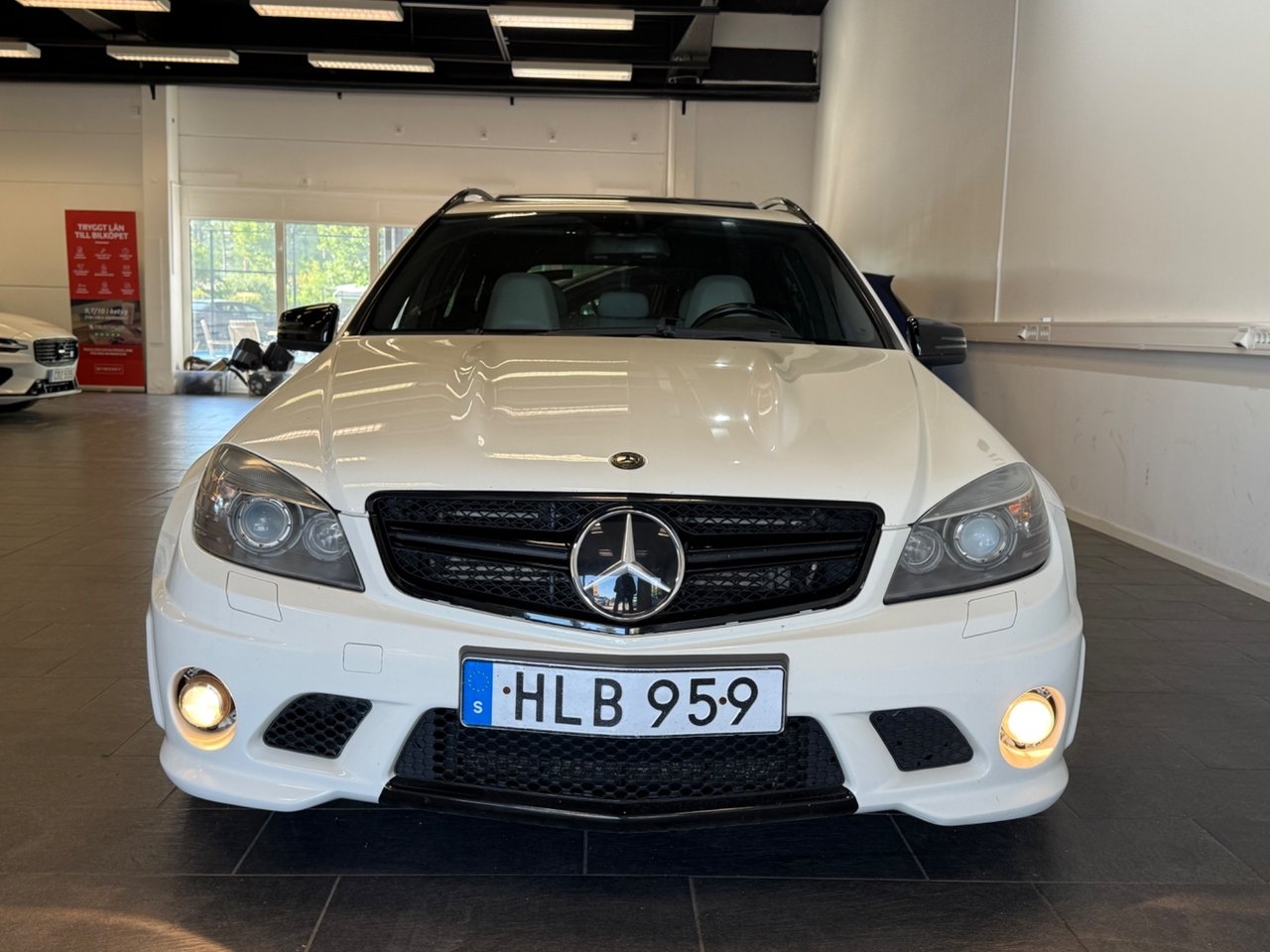 Mercedes-Benz C 63 AMG T 2010, bild 3/11