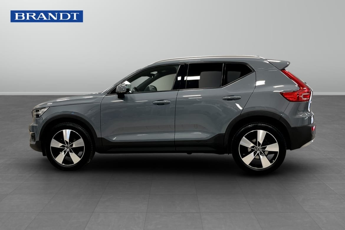Volvo XC40 T2 FWD Momentum Advanced 2021, bild 5/20
