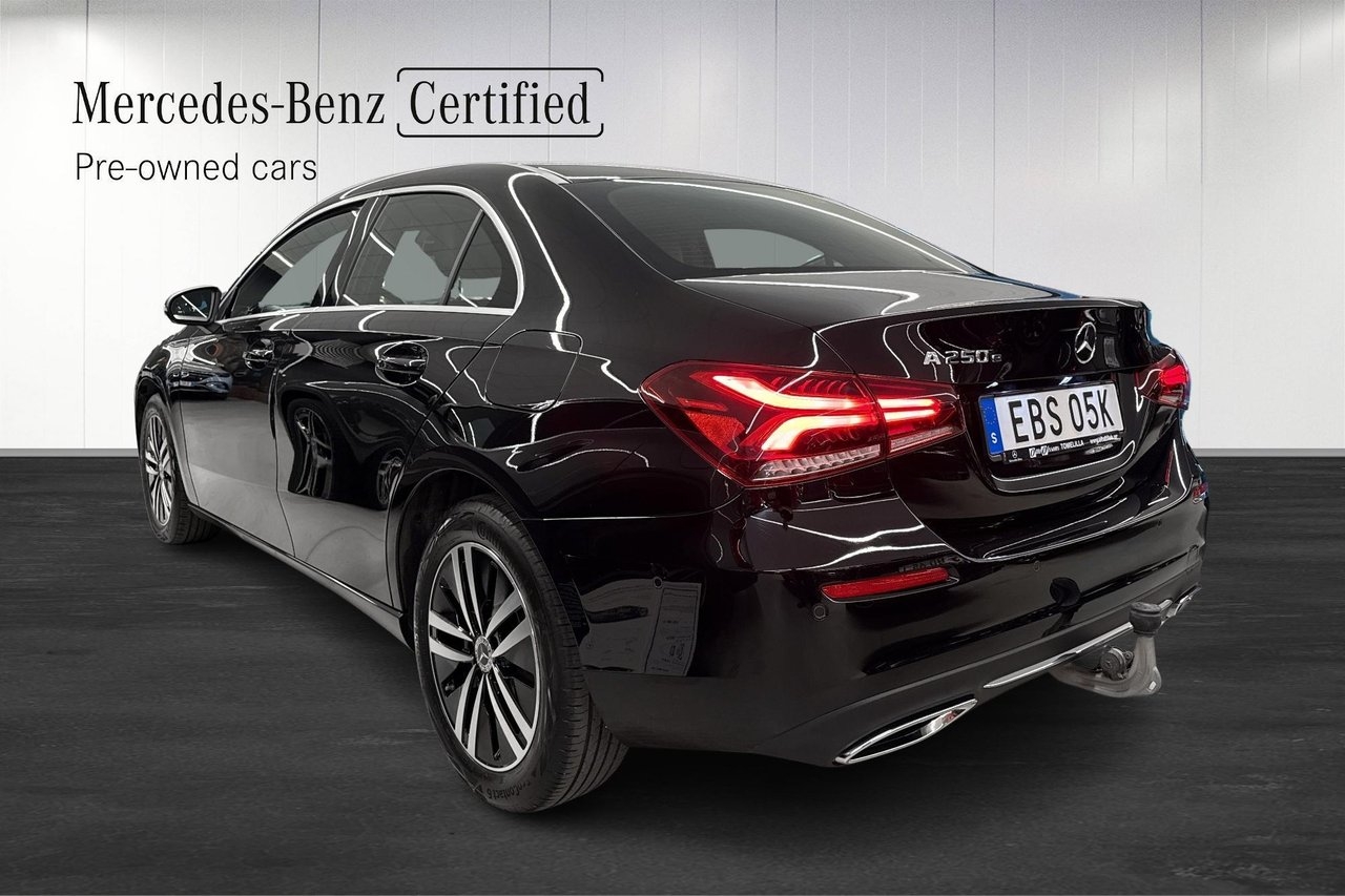 Mercedes-Benz A 250 e Sedan Aut, Drag 2022, bild 3/11