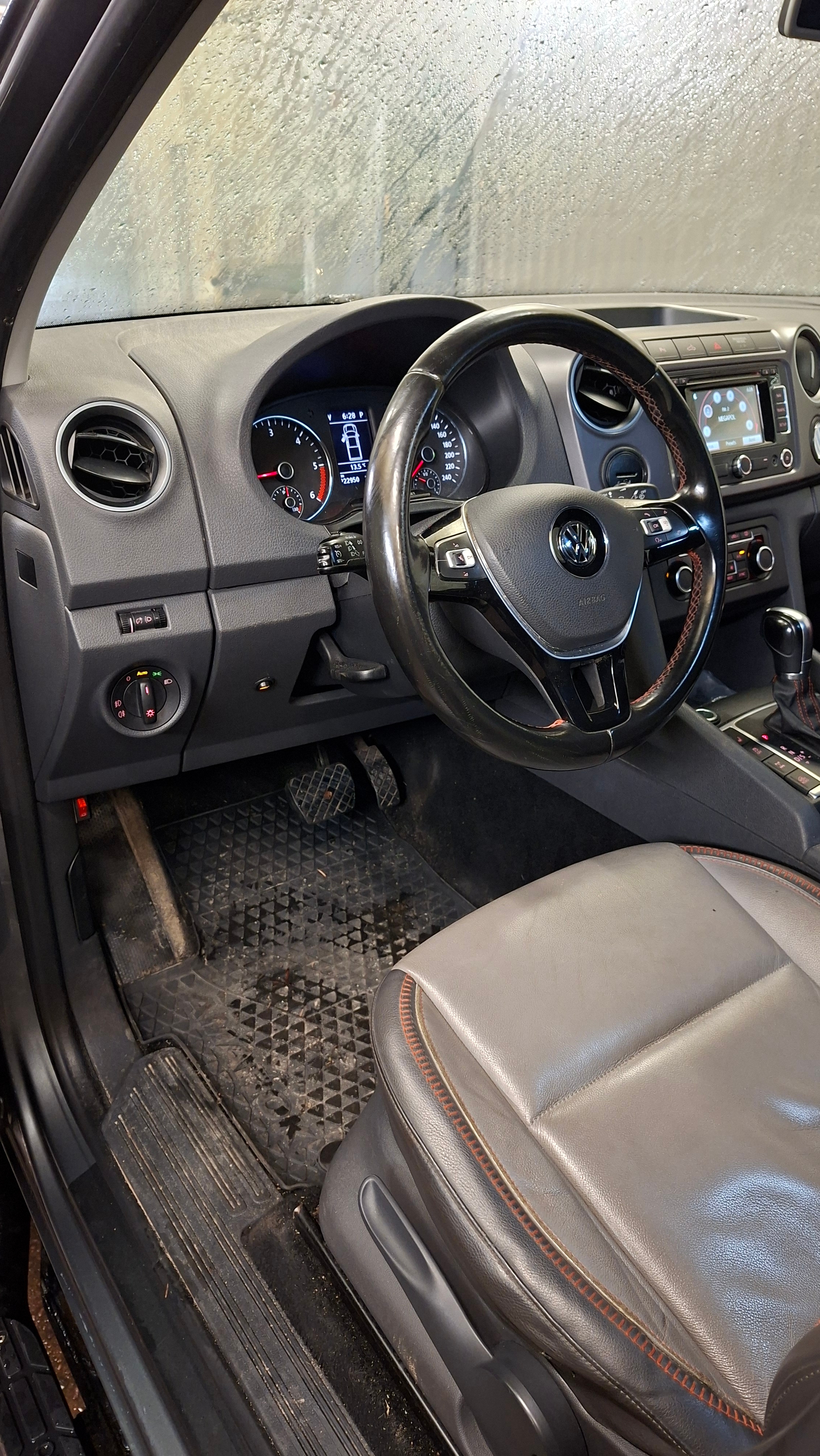 Volkswagen Amarok 2016, bild 7/9
