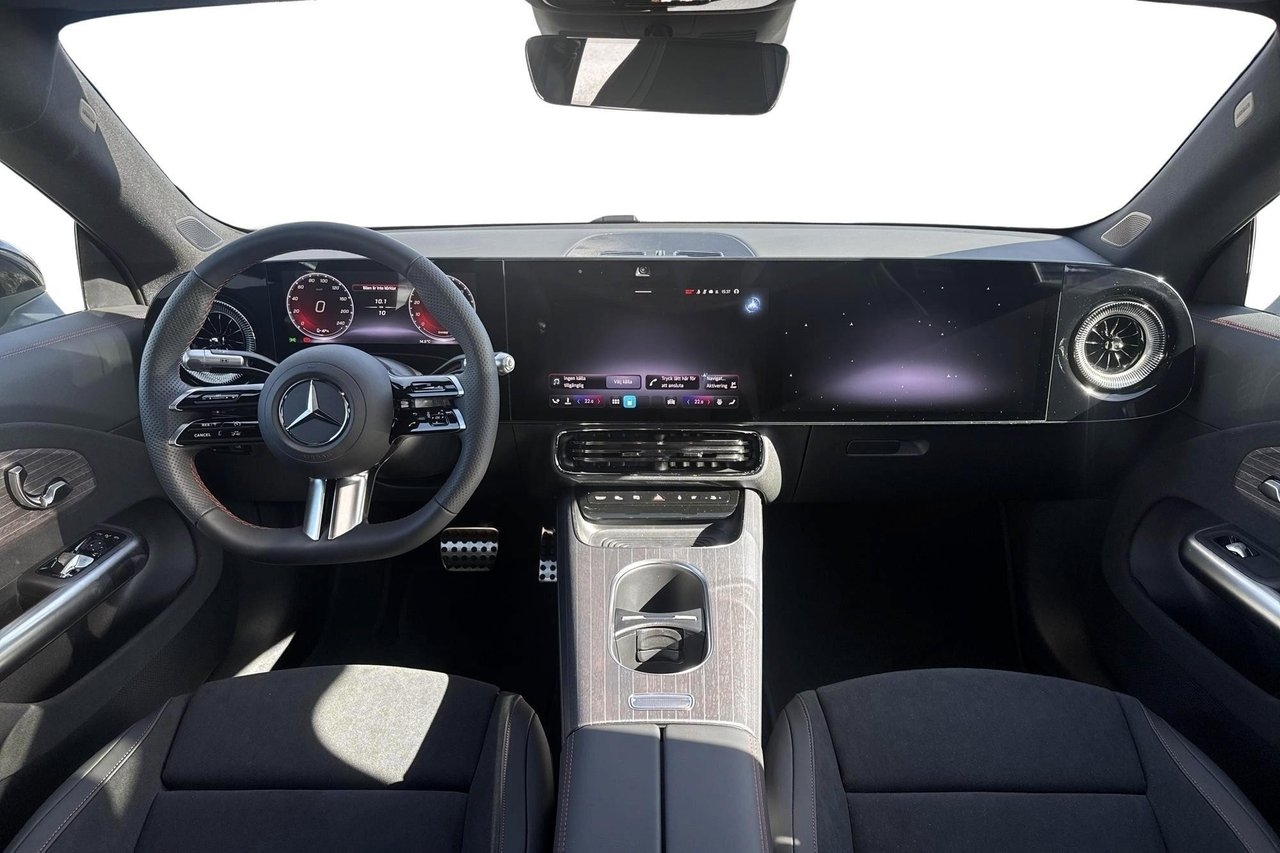 Mercedes-Benz CLA 250+ Advanced edition 2026, photo 7/10