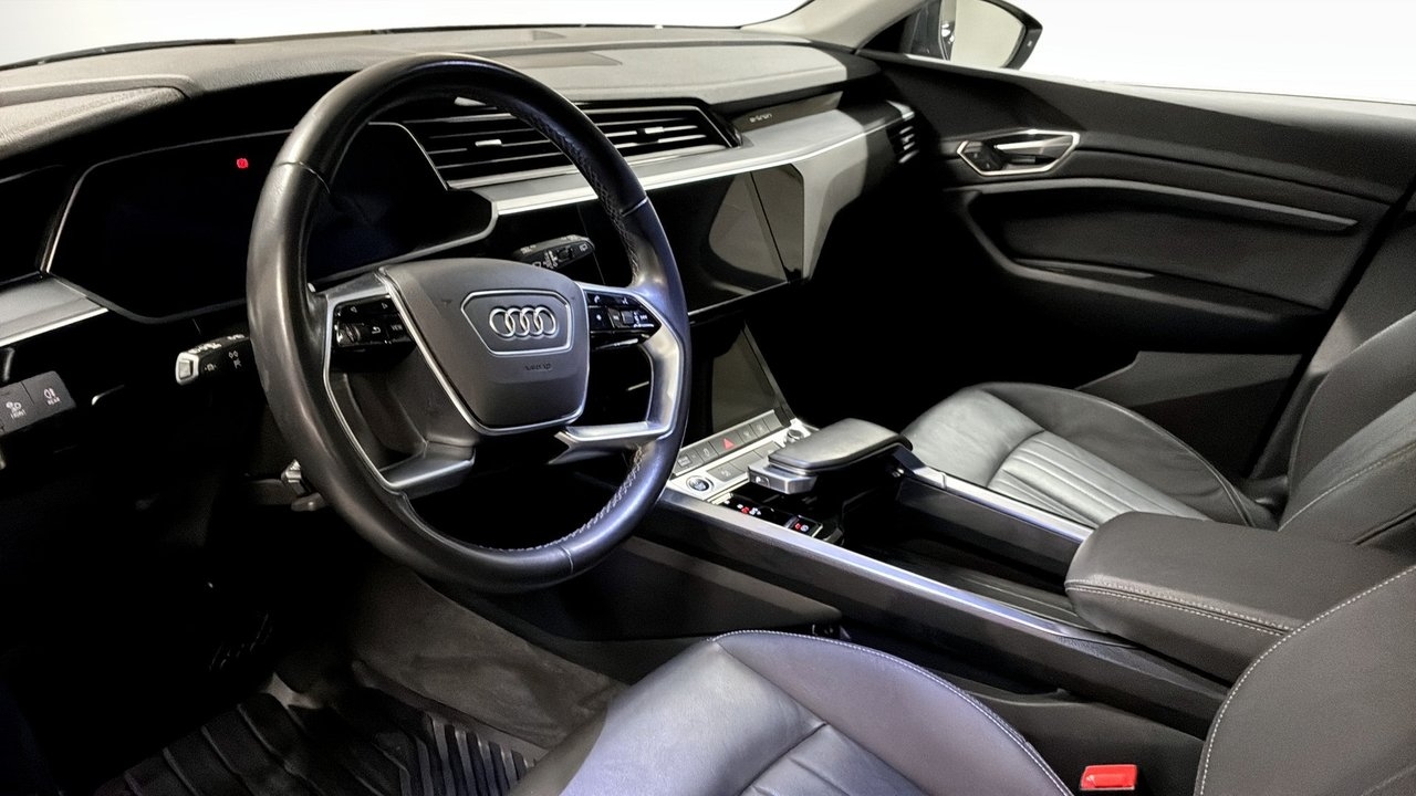 Audi Q8 e-tron 2024, photo 7/10