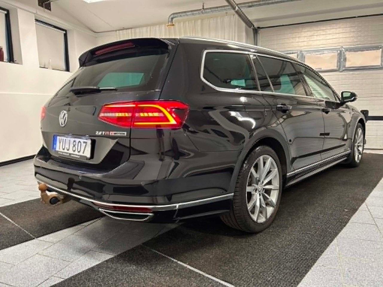 Volkswagen Passat 2018, bild 2/25