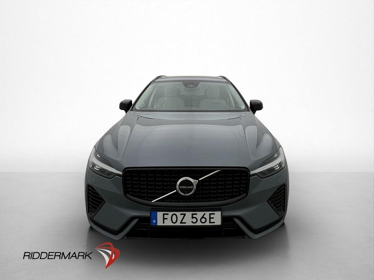 Volvo XC60 T6 AWD 350hk Plus Dark Drag 2024, bild 2/38