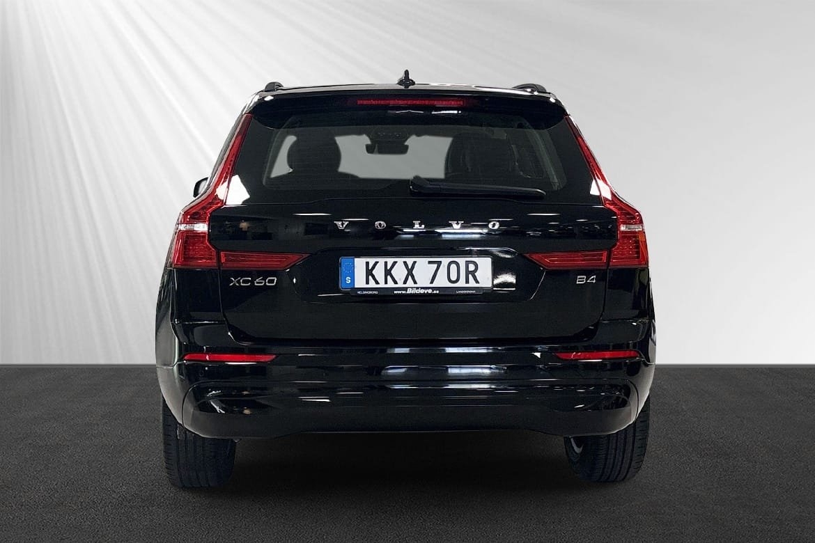 Volvo XC60 B4 Diesel Core 2023, bild 2/8