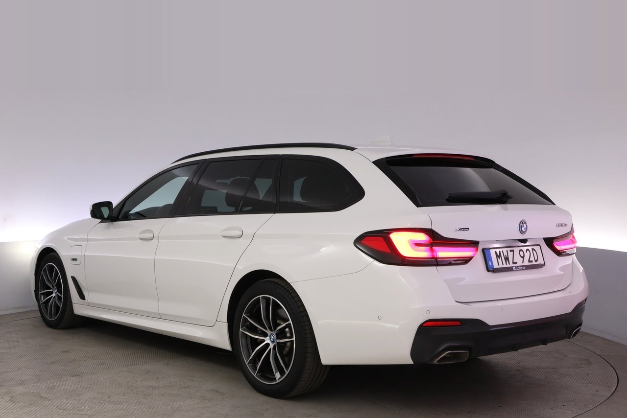 BMW 530 e xDrive Touring M-Sport 2023, photo 4/10
