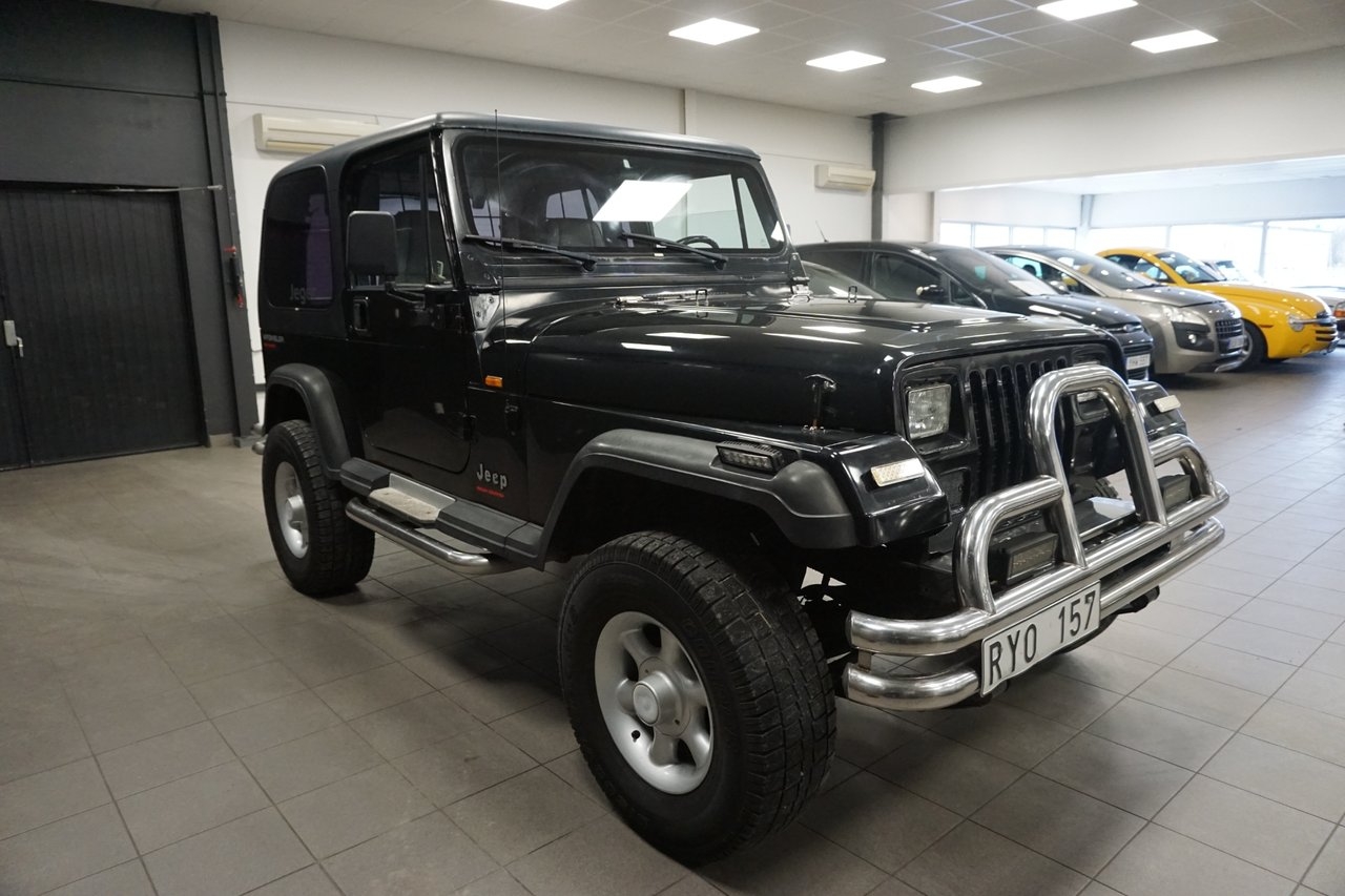 Jeep Wrangler 4,0 4WD 1994, kuva 4/15