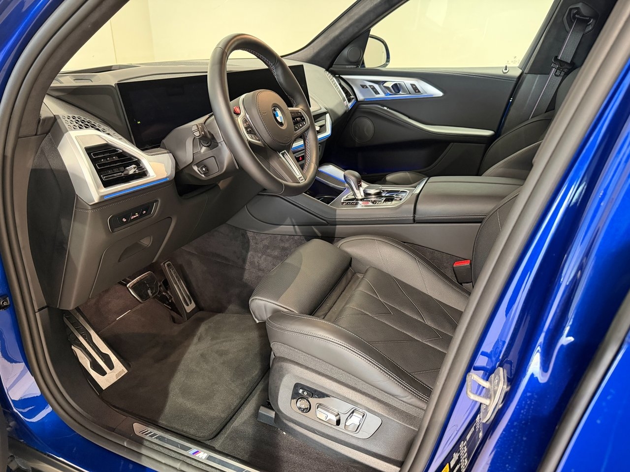 BMW XM 2026, bild 4/10
