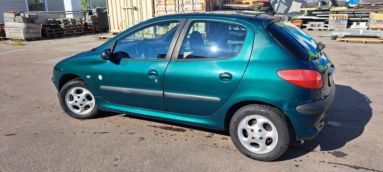 Peugeot 206