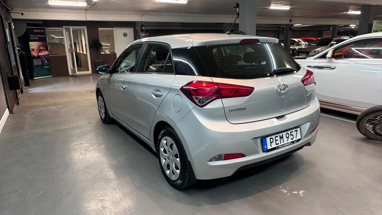 Hyundai i20 1.2 Comfort Euro 6 2017, bild 4/19
