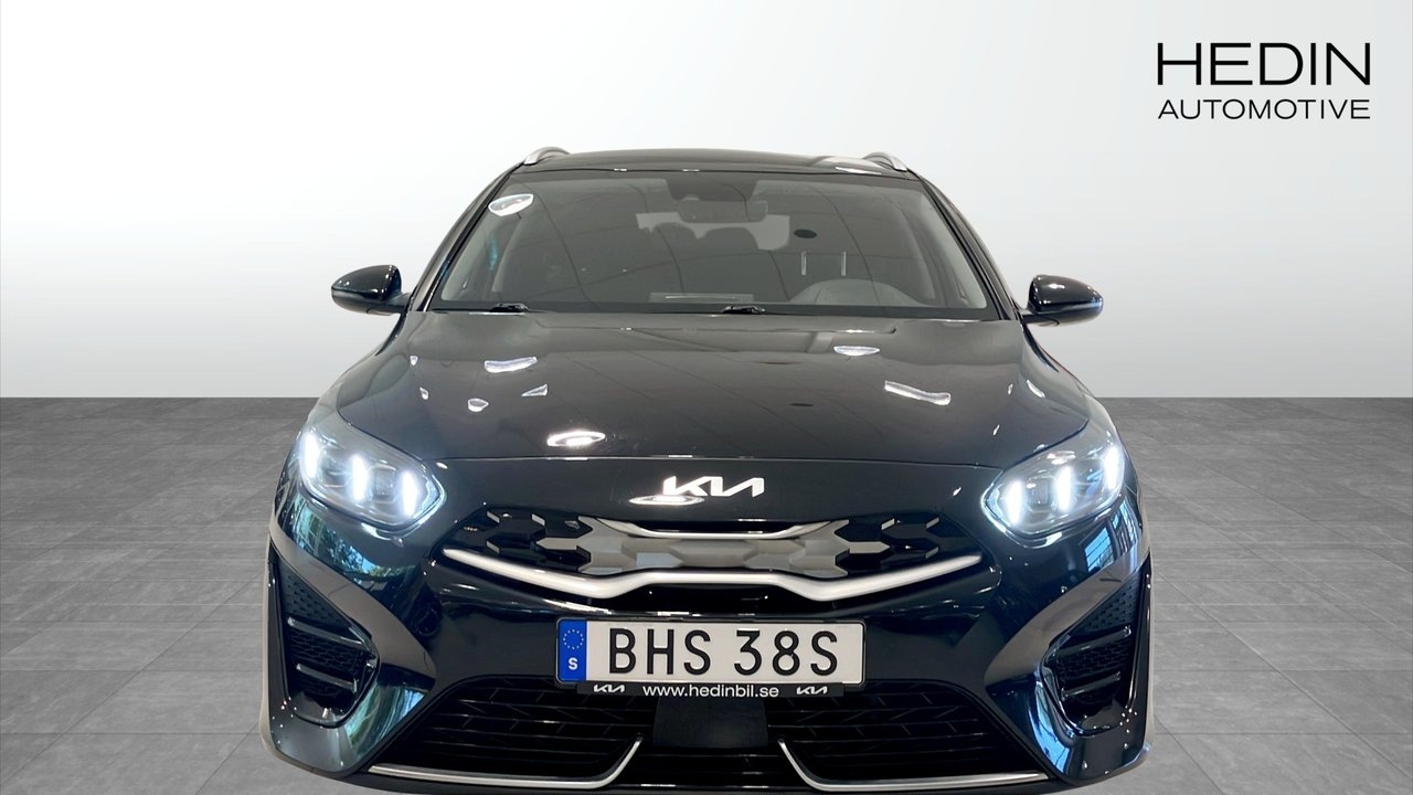 Kia Ceed SW PHEV ACTION 2023, kuva 2/10