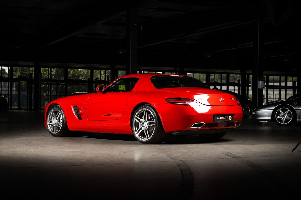 Mercedes-Benz SLS AMG / Saffir Röd / B&O 2010, bild 6/30