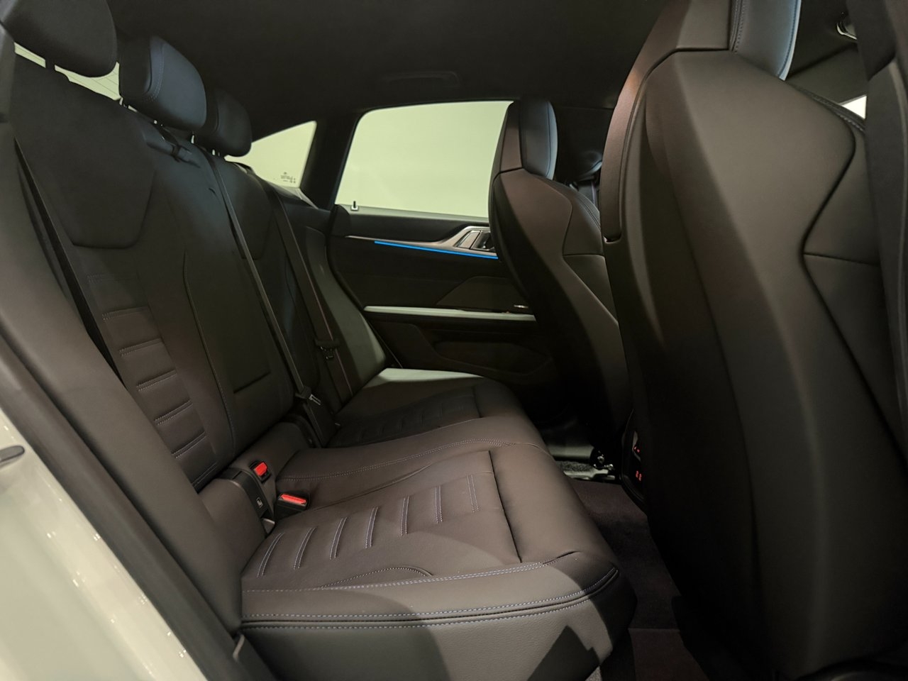 BMW i4 2026, bild 7/10