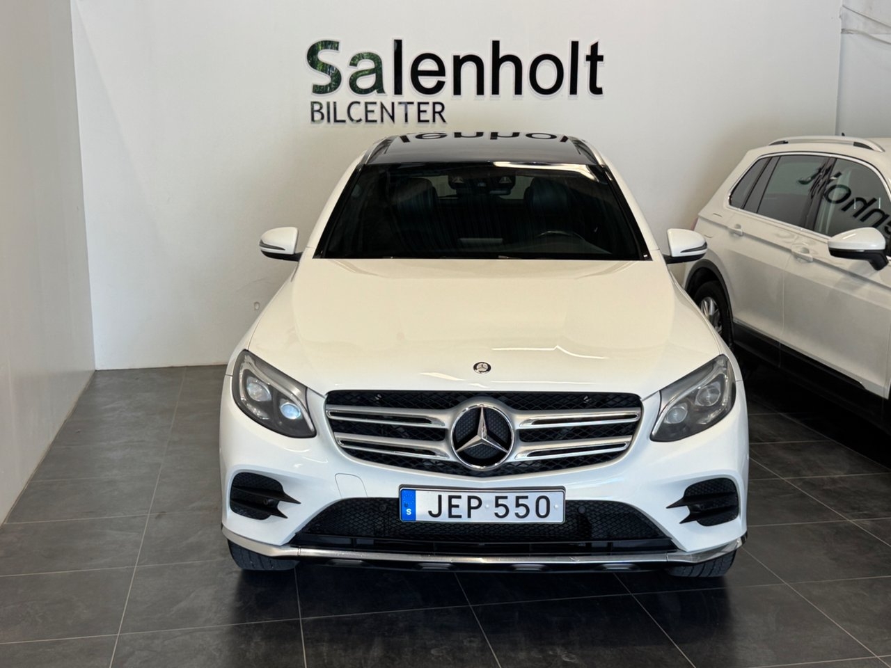 Mercedes-Benz GLC 2016, bild 3/10