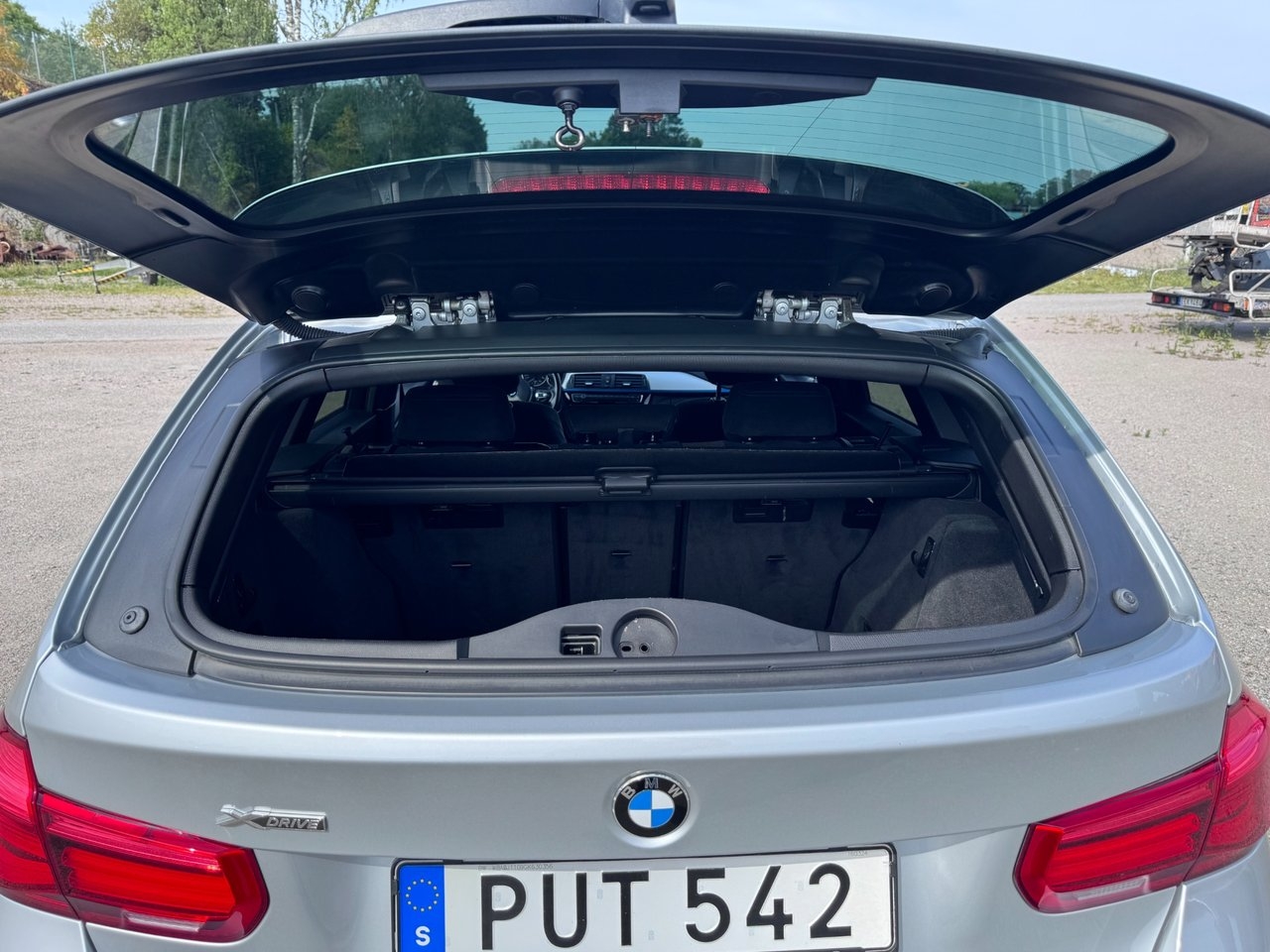 BMW 320 2016, bild 7/24