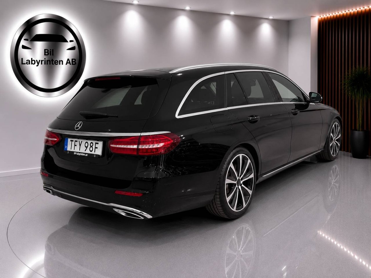 Mercedes-Benz E 2022, bild 2/6