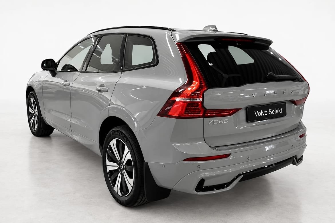 Volvo XC60 T6 Plus Dark Nordic Edt Drag 2025, bild 3/21