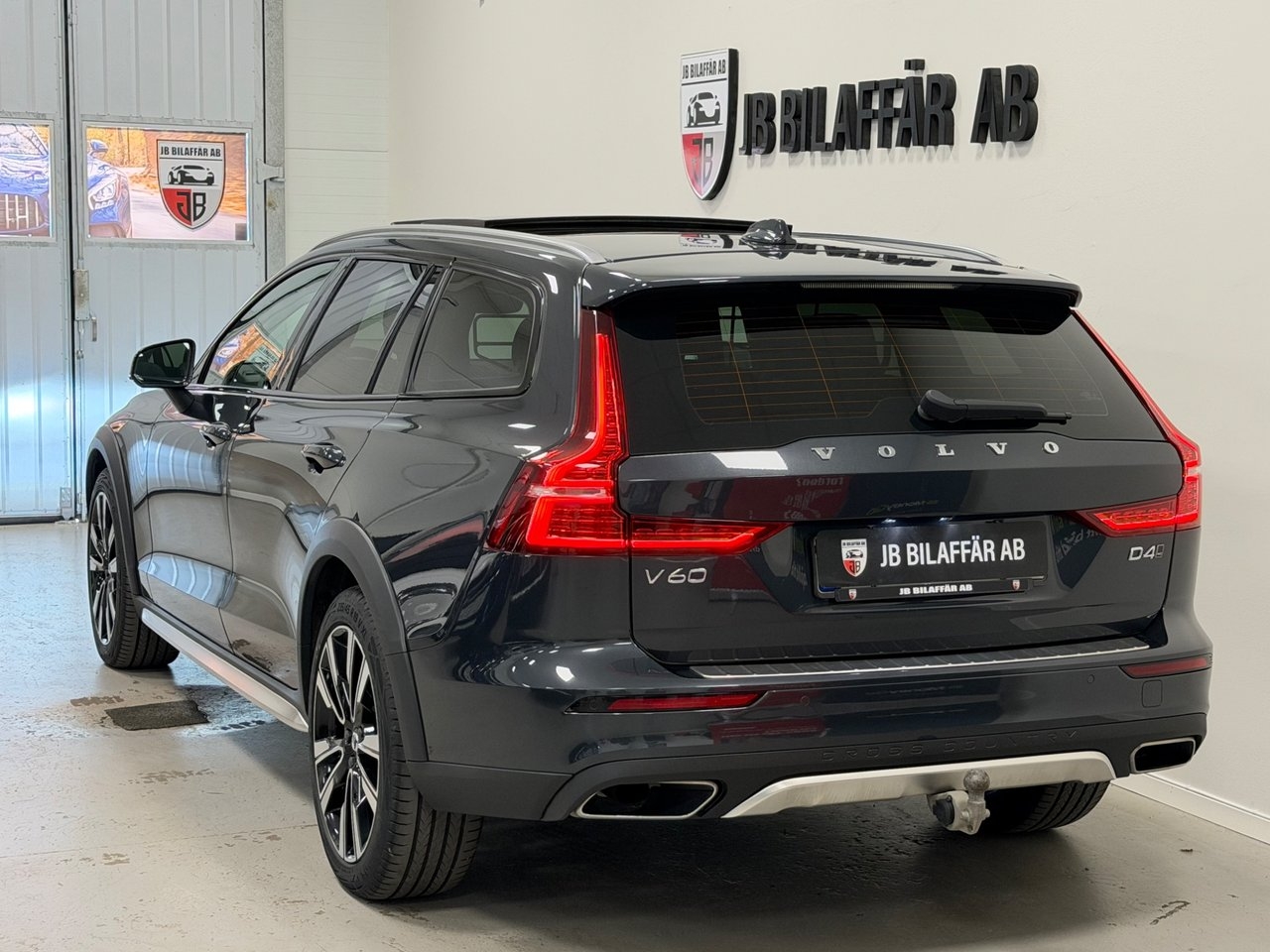 Volvo V60 Cross Country 2019, bild 5/10