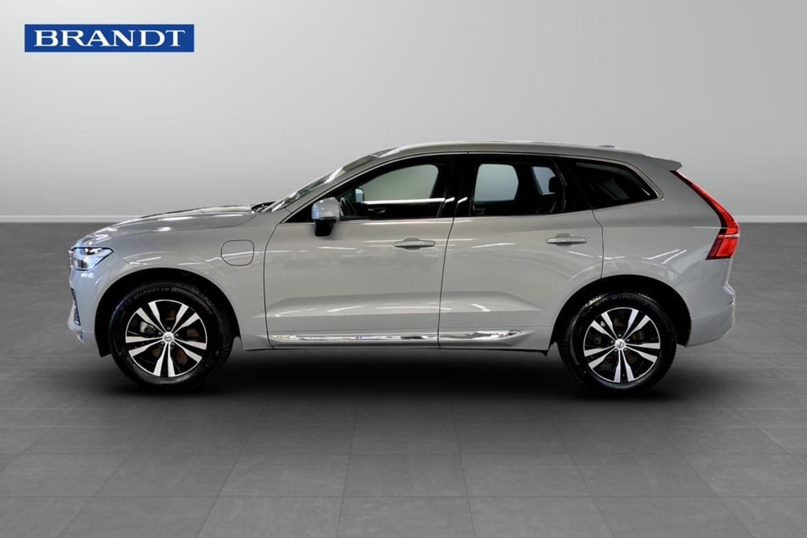 Volvo XC60 Recharge T6 II Core Edition 2024, bild 3/9