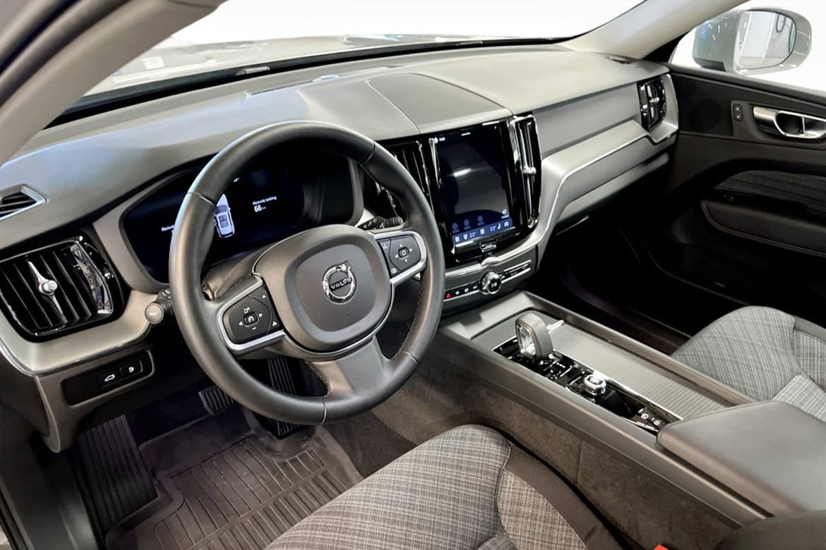 Volvo XC60 Recharge T6 II Core Edition 2024, bild 5/9