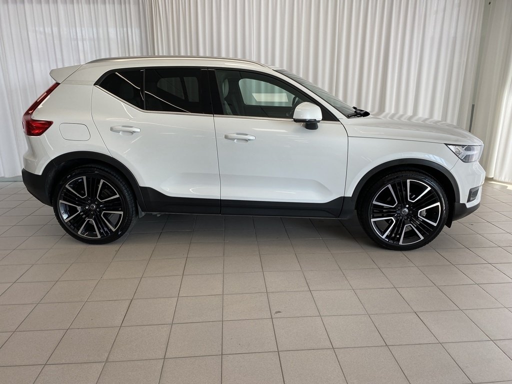 Volvo XC40 D3 AWD Geartronic, 150hk 2019, bild 2/10