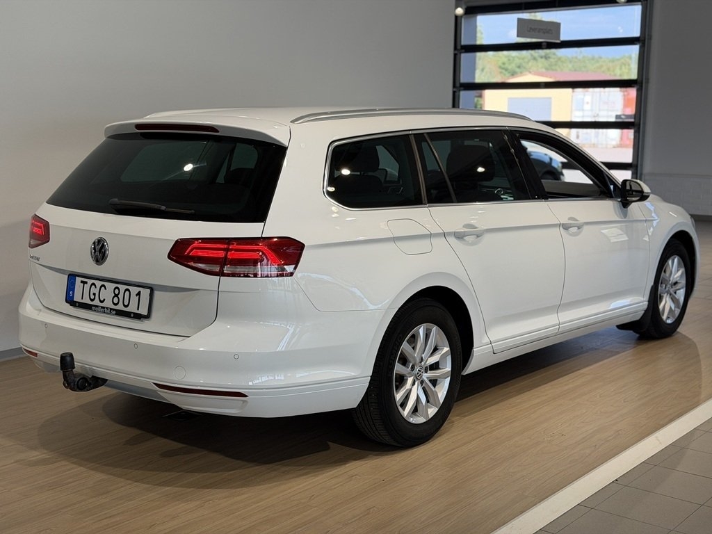 Volkswagen Passat 2018, photo 4/21