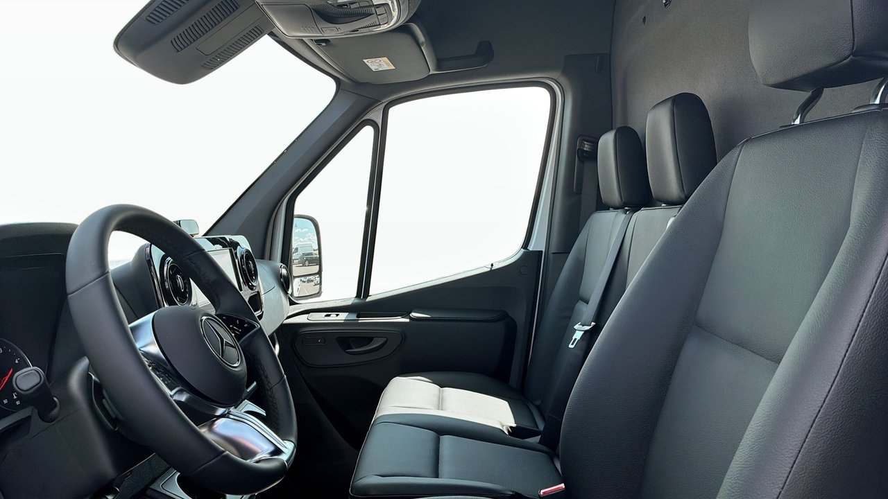 Mercedes-Benz Sprinter 2027, photo 5/10